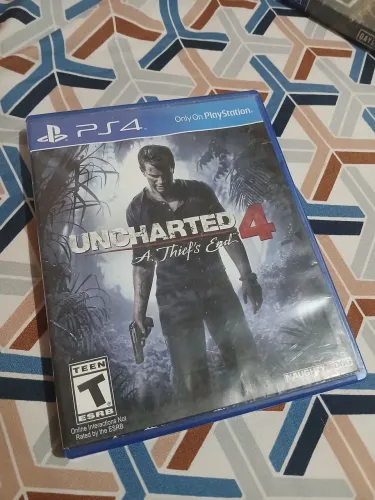 Jogos de PS4 em perfeito estado