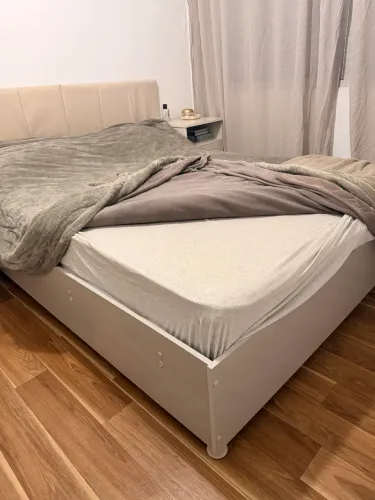 Vendo cama mdf sem colchão
