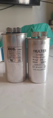 Dois Capacitores para ar condicionado