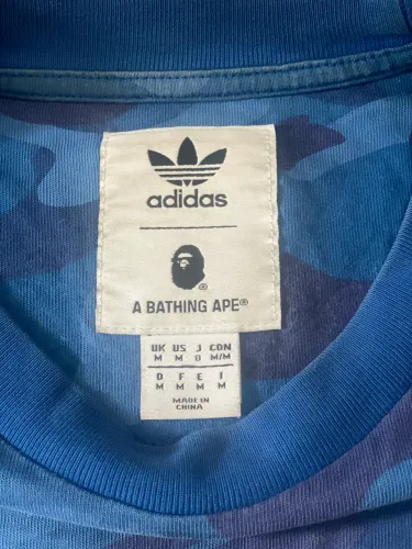 Bape x adidas Camiseta original 