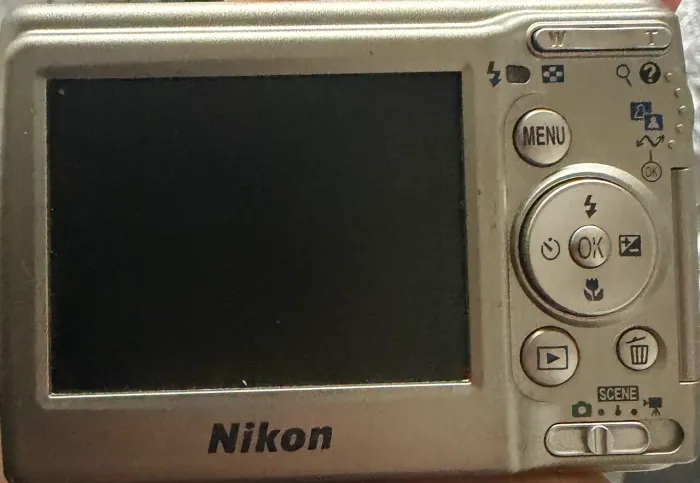 Coolpix L11