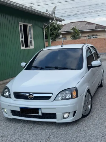 Chevrolet Corsa Hat. Premium 1.4 8V Econoflex 5P 2009