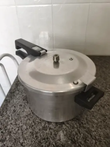 Panela de Pressão Empress Antiga 12 Litros - Alumínio