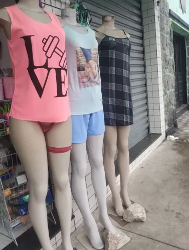 Manequins