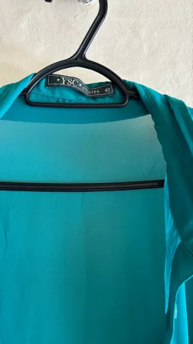 Blusa manga comprida verde