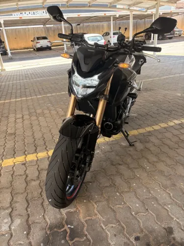 CB 500f ano 2024/2024 com baixa quilometragem.
