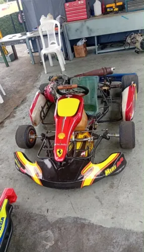 KART DE CORRIDA COM MOTOR HONDA