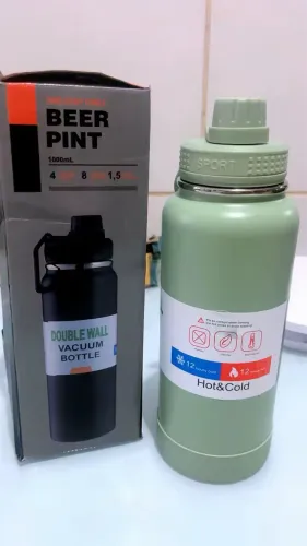? Garrafa Térmica de 1,5L em Aço Inox - Prática e Resistente!