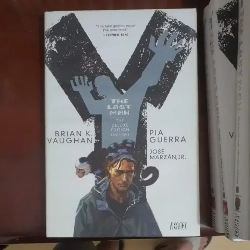 HQ Y The Last Man hardcover, 5 volumes
