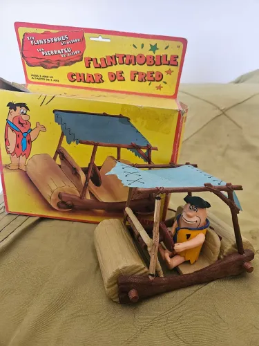 Carrinho Flintstones da Irwin Canadá com caixa - detalhes na coluna (sem boneco)