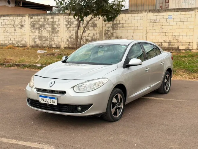 Renault Fluence Sed. Dynamique 2.0 16V Flex Aut. 2012