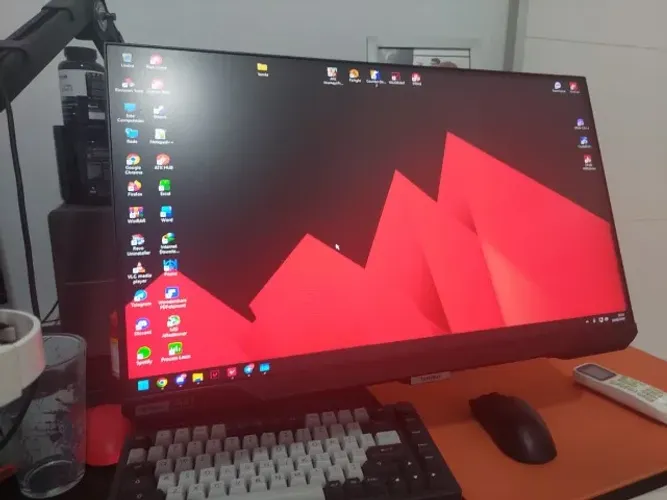 Monitor Samsung Odissey G40 240hz - IPS - FHD 1920x1080