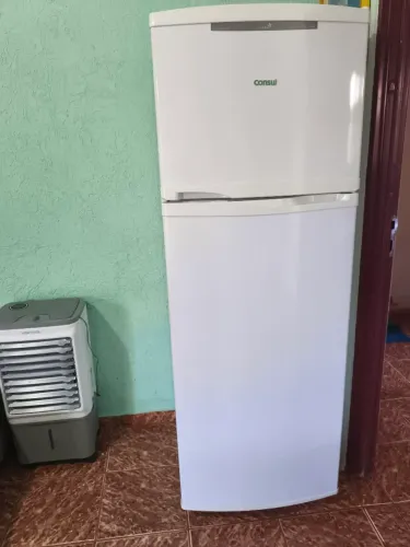 Vendo Geladeira Consul Frost Free 370lts com motor novo