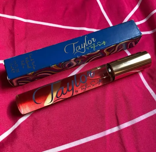 Perfume Taylor by Taylor Swift 10ml Rollerball