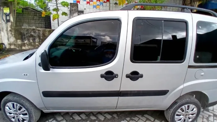 Fiat Doblo ELX 1.4 MPI Fire Flex 8V 4P 2011