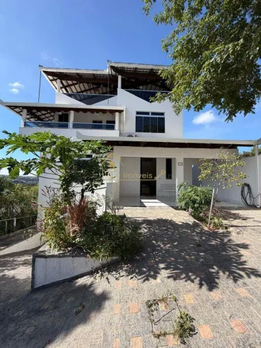 Casa á venda no Condomínio Ouro Verde em Betim, 4 quartos 3 vagas, piscina aquecida, hidro