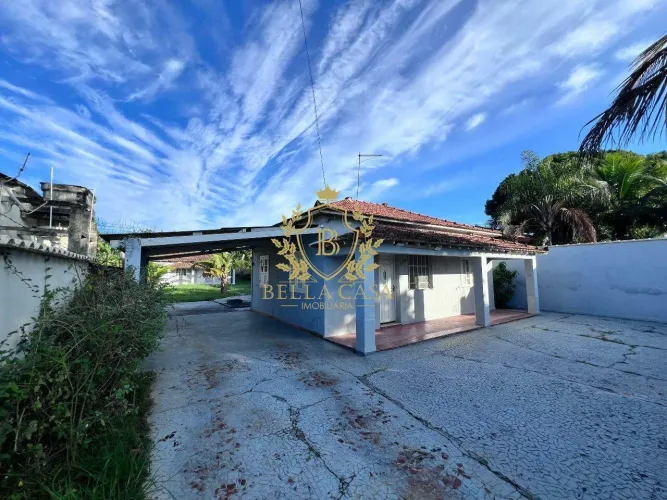 Casa para Aluguel no Bairro Coqueiral (Araruama-RJ) | 5 Quartos | Quintal com Churrasqueir