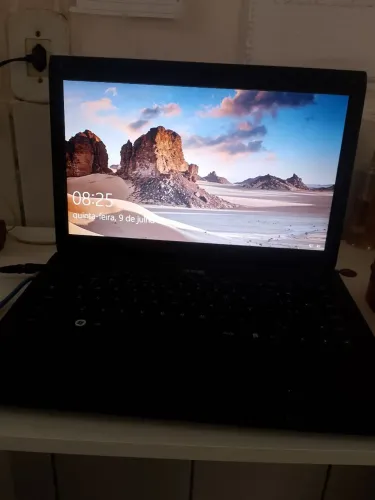 Vende-se notebook com defeito!