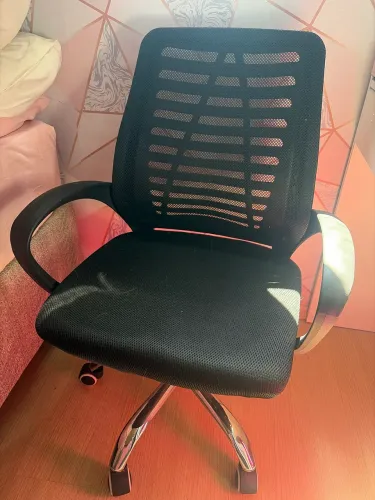 Cadeira de escritório giratória