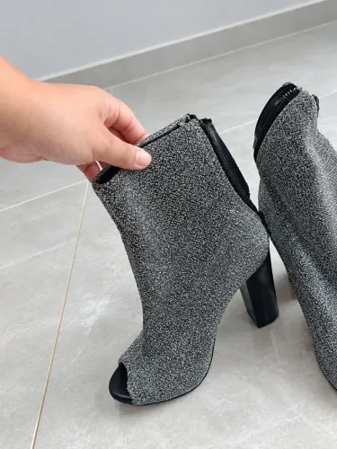 Bota marca Aldo internacional
