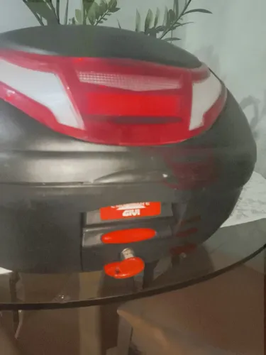 BAÚ GIVI DE 35 LTS