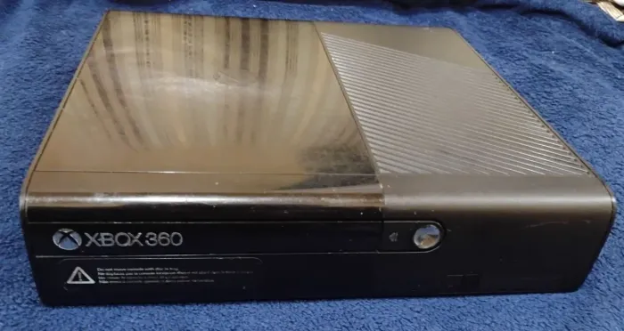 Xbox 360 Super Slim - RGH 3.0