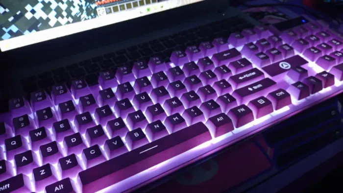 TECLADO SEMI MECÂNICO