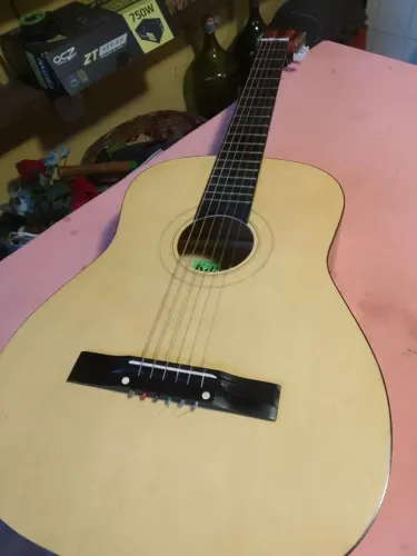Lindo violão iniciante 3/4 regulado nylon perfeito estado pronto uso Bairro Ouro Preto Pam