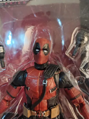 Deadpool Action figure , Novo , todo articulado 