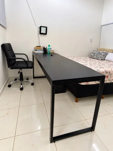 Mesa escritório ( computador, estudos)
