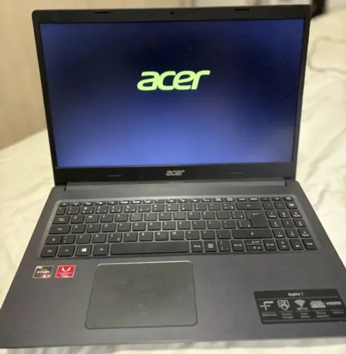 Acer aspire 3 Rayzen 7