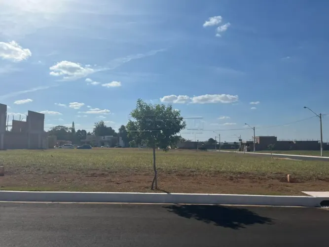 Terreno Condomínio em São Carlos