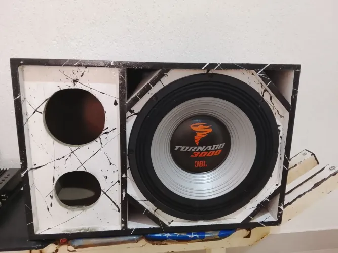 WOOFER TORNADO 3000