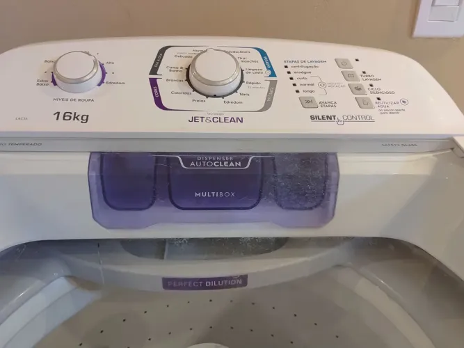 Máquina de Lavar Roupa 16kg