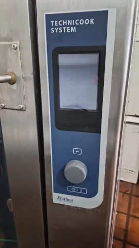Forno combinado Prática 40 gns ts