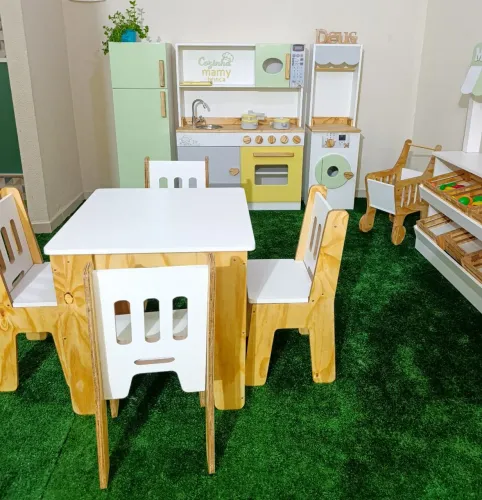 Móveis e brinquedos infantis em MDF