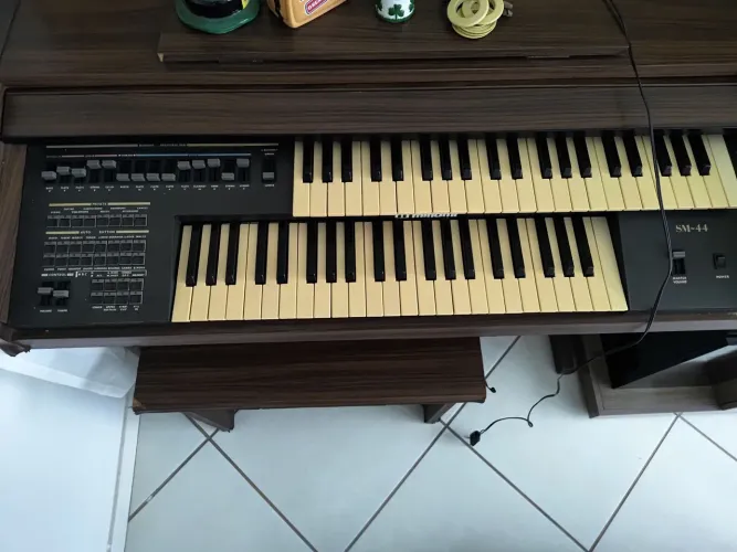 Órgão eletrônico Minami SM44