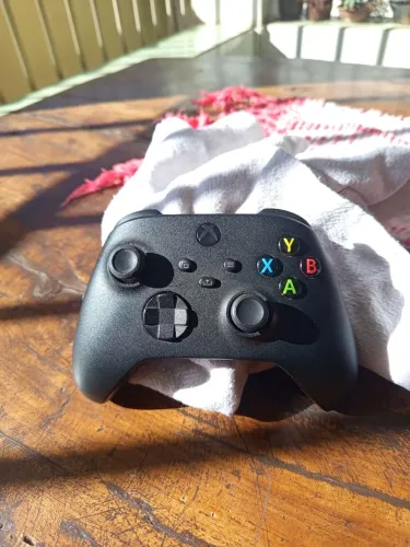 Controle Xbox One Carbon Black Original com defeito