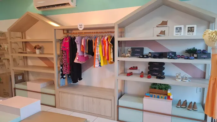 Móvel Expositor MDF Estilo Casinha 