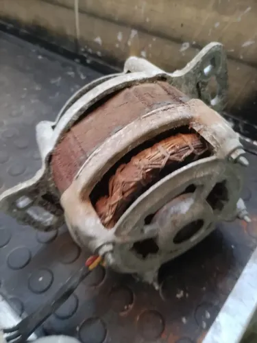 Motor de máquina de lavar Brastemp