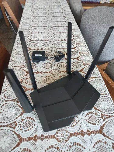 Roteador Wi-fi Tenda AC10 com 4 antenas
