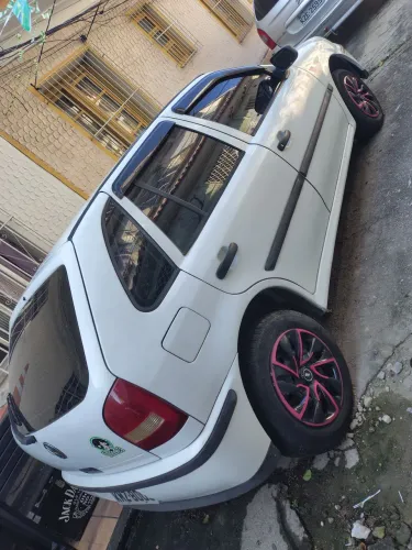 Volkswagen Gol Geração III Plus 1.0 MI 16V Gasolina Mec. 2P 2001