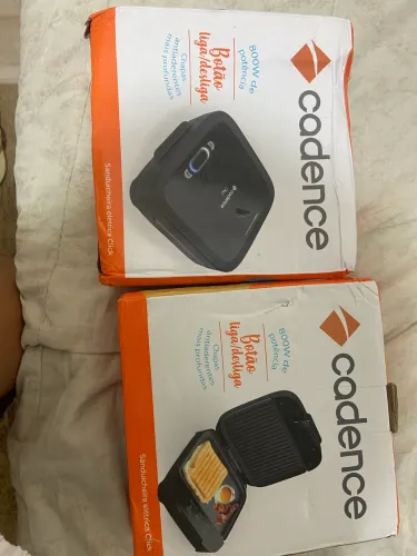 Duas sanduicheira novas