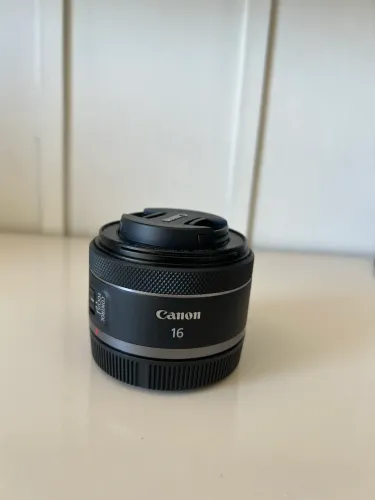 Lente Canon RF 16mm f/2.8 STM - Nova | R$ 2.000