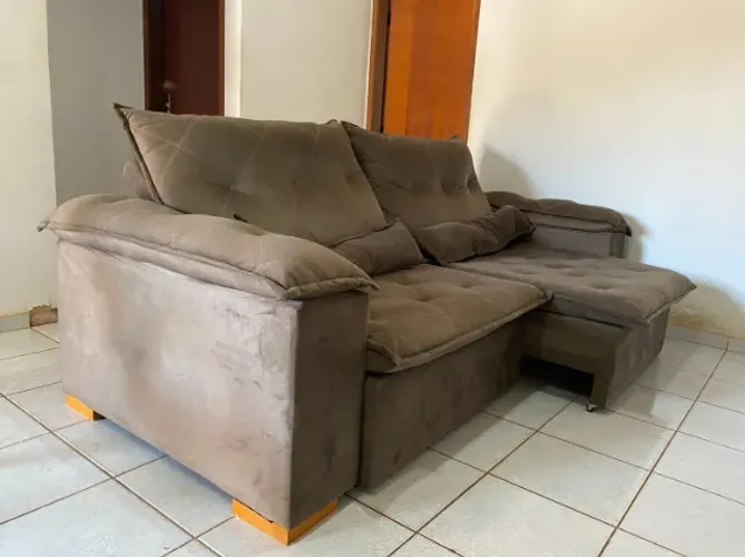Sofá Extensível e Reclinável Castanho
