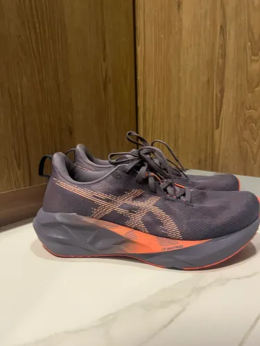 ASICS Novablast 5 - Tam 40