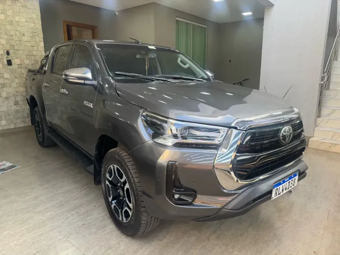 Toyota Hilux CD SRX 4X4 2.8 TDI 16V Diesel Aut. 2021