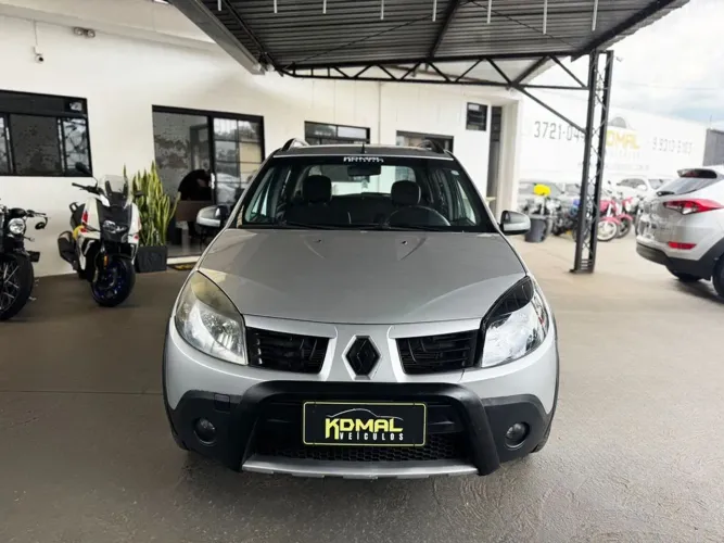 Renault Sandero Stepway Flex 1.6 16V 5P 2011