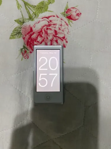 iPod Nano 7 silver 