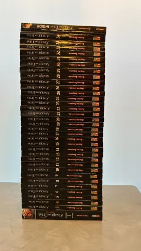 Coleção Completa Mangá Ataque dos Titãs (Vols. 1 ao 34) + Guia Inside ? Panini